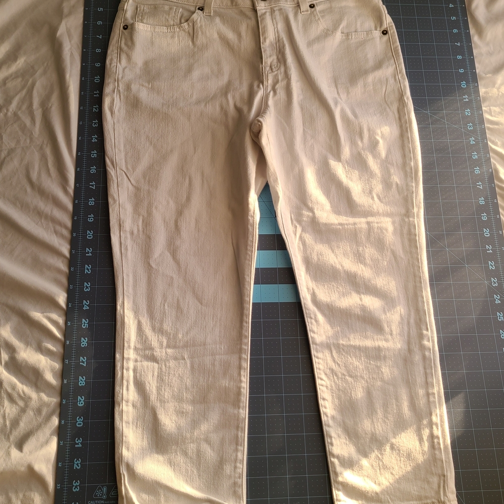 Womens Micharl Kors Cropped White Pants Size 8 Versatile Nautical Beachy Coastal